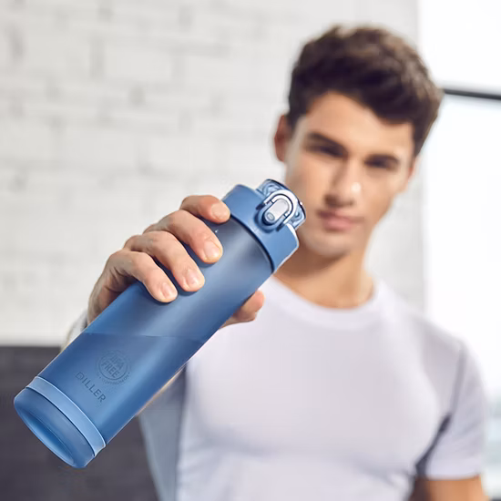 Benutzerdefinierte Logo Großhandel Kunststoff Tritan Sport Wasserflasche mit Strohhalm